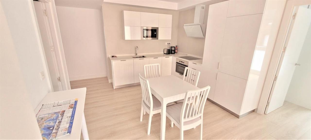 Cozy White Home In Getxo Esterno foto