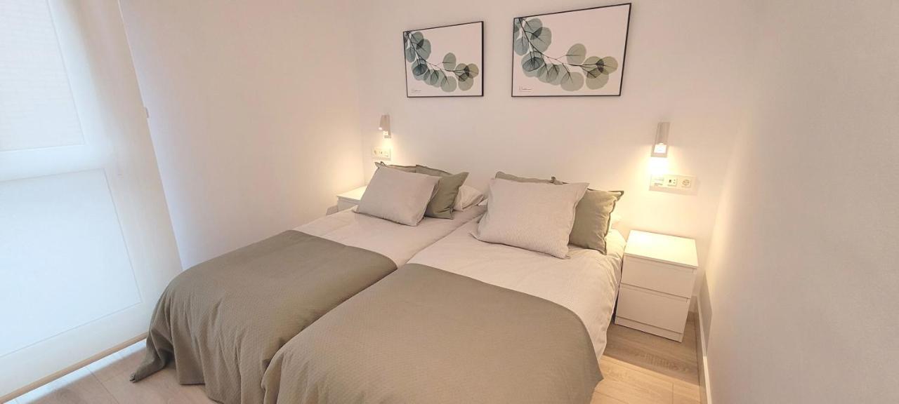 Cozy White Home In Getxo Esterno foto
